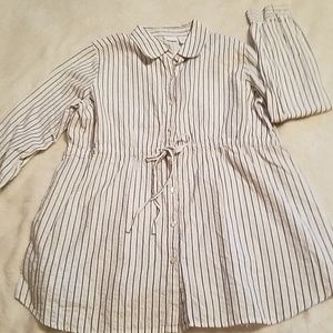 Sz L Maternity sparkling silver lines button up